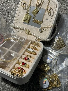 Brand new HUGE evry jewels bundle